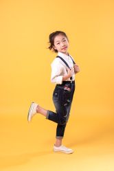 点击看大图 -亲亲宝贝艾尔莎亲子摄影会馆(中华路店)