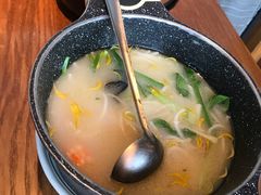 -云海肴·汽锅鸡·云南菜(天山百盛优客店)