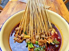 -拈签一笑黄牛肉辣卤串串