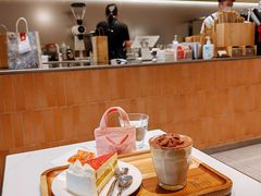 -Peet's 皮爷咖啡(海雅缤纷城店)