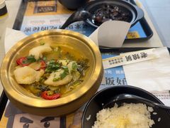 -老娘舅餐厅(黄龙体育中心店)