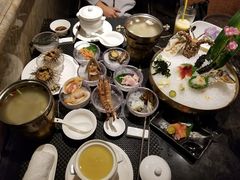 -半岛翡丽海鲜自助餐厅(观风亭店)