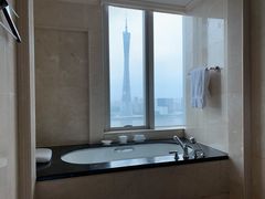 -广州富力丽思卡尔顿酒店