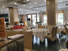 -粤盛海鲜平价店(洛溪食街店)