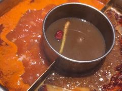 -巴渝瓦肆重庆鲜火锅(宝龙环湖店)