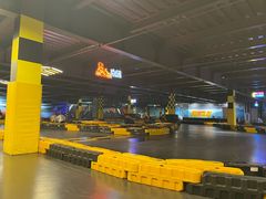 -极限PLAY运动娱乐新世界·团建派对表演休闲馆·室内高空游乐园