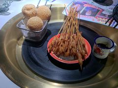 -新哥老官·畅吃123·美蛙世界(苏宁广场店)