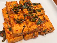 香煎石屏豆腐-一坐一忘云南菜(北京skp店)