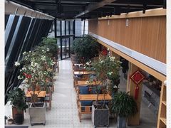 -四月吧餐厅(正阳步行街店)