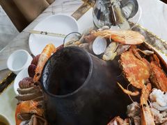 -一口猪海鲜浑锅·东北家常菜