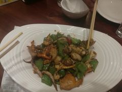 -赶海部落海鲜城(海阳路店)