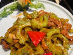 苦瓜炒牛肉-正斗·港式粤菜(SKLP店)