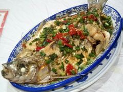 清蒸白水鱼-邱记私房菜·十八年本地菜