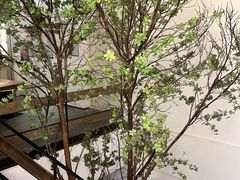 -蜜桃餐厅·伴山(湖滨商业街店)