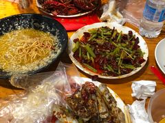 -华仔龙虾(永乐路总店)