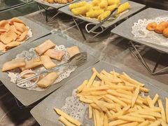 -蒙肥羊·酸汤潮牛·鲜牛肉火锅烤肉自助(岗顶店)
