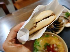 -亮亮面馆(经六路店)