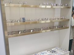 -视野联行眼镜•蔡司•依视路(温江店)
