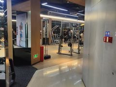 -威克健身游泳(万菱汇店)