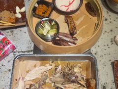 -破瓦寒窑·地摊烤羊排