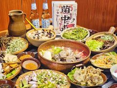 -阿山卓·野生菌火锅·纳西火塘烤肉