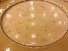 奶油松茸蘑菇汤-莫斯科餐厅