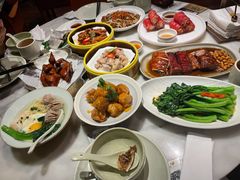 -蝴蝶里·粤菜·点心(滨江龙湖店)