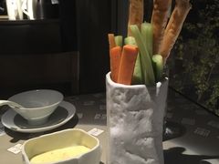 -穹六人间 people 6(岳阳路店)