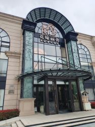 -花嫁丽舍婚礼殿堂(世博江景店)