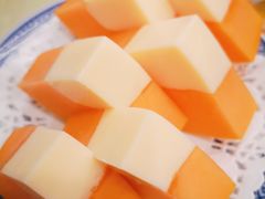 木瓜奶冻-广信牛奶甜品世家(台东店)