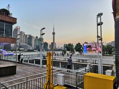 -北外滩百艇汇游艇俱乐部