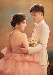 -雪中彩影婚纱摄影·微光艺术中心