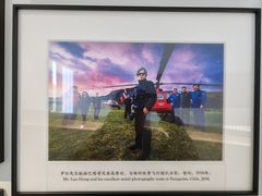 -罗红摄影艺术馆