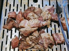 -山焱·炭火自助烤肉(周浦万达店)