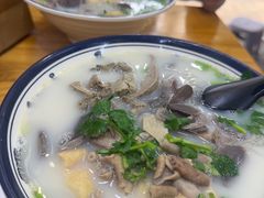 -鸭小妹鸭血粉丝(老门东店)