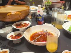 -忆江南·临江鱼馆