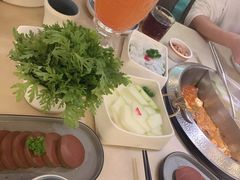 -左庭右院鲜牛肉火锅(浦江欢乐颂店)