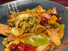 -风光老灶麻辣香锅(大成路翠微百货店)