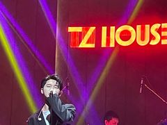 -TZ House音乐现场(来福士中心店)