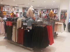 -优衣库(石家庄裕华万达广场店)