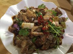 酸爽蹄花-二孃鸡爪爪(东郊记忆店)