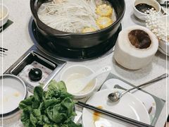 -烹然四季椰子鸡火锅(团结湖总店)
