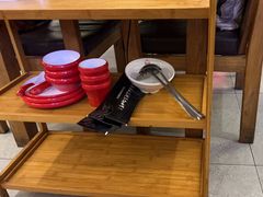 -毛辣果·贵州红酸汤牛肉火锅(西单店)