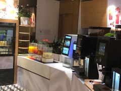 -咖啡苑自助餐厅·中国大饭店