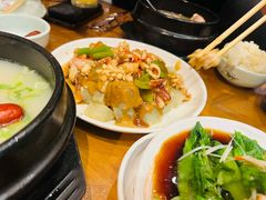 -长寿参鸡汤(朝韩风情街店)