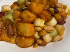 宫爆菌香鸡丁-荣公子创意菜