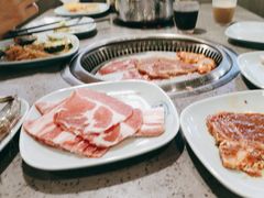 -金滏山烤肉·海鲜·火锅自助餐厅(襄阳万达店)