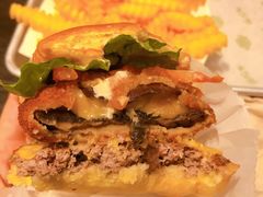 芝士牛肉蘑菇堡-Shake Shack(西单大悦城店)