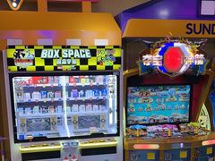 -爱玩嘉年华(龙湖杭州金沙天街店)