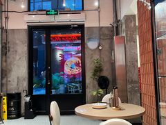 -必胜客(上海华谊新所店)